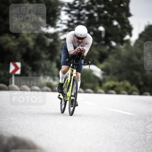 21.06.2026 - 29. Vierlanden-Triathlon H.Heesch http://msf.ph/oto/9886268 21.06.2026 10:40:34 Radfahren 199, 280 meine-sportfotos.de