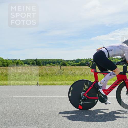 21.06.2026 - Viking Triathlon Michael Burmester http://msf.ph/oto/9886284 21.06.2026 11:47:36 Radfahren 24, 65, 74, 103, 115, 115, 122, 220, 270, 356, 416, 450, 464, 483, 483, 569 meine-sportfotos.de