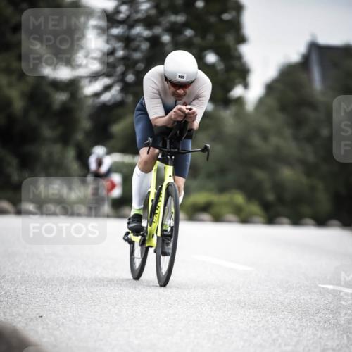 21.06.2026 - 29. Vierlanden-Triathlon H.Heesch http://msf.ph/oto/9886285 21.06.2026 10:40:34 Radfahren 199, 280 meine-sportfotos.de