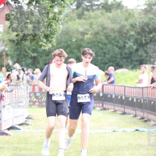 21.06.2026 - 29. Vierlanden-Triathlon Andreas Tolksdorf http://msf.ph/oto/9886311 21.06.2026 11:31:09 Ziel 338, 616, 622, 338, 616, 622 meine-sportfotos.de