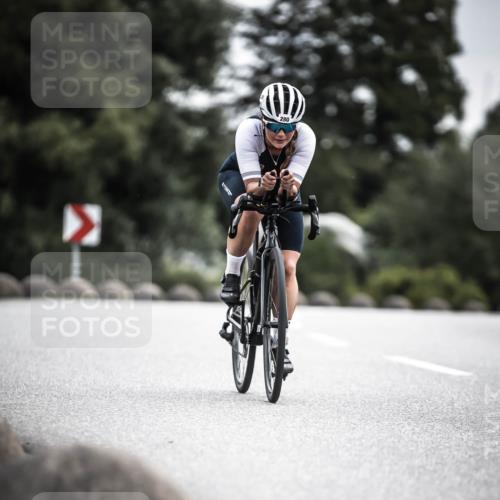 21.06.2026 - 29. Vierlanden-Triathlon H.Heesch http://msf.ph/oto/9886331 21.06.2026 10:40:39 Radfahren 151, 280 meine-sportfotos.de