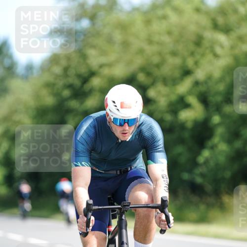 21.06.2026 - Viking Triathlon Michael Burmester http://msf.ph/oto/9886338 21.06.2026 11:26:47 Radfahren 65, 74, 103, 141, 211, 270, 344, 348, 387, 460, 569, 608, 653 meine-sportfotos.de