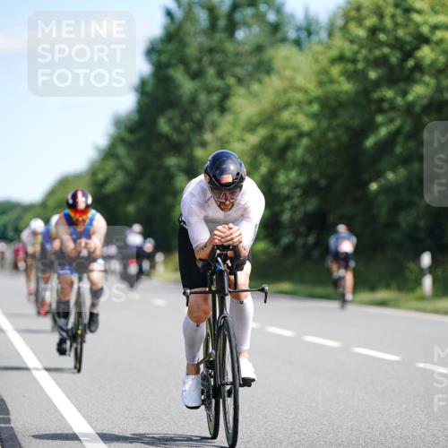 21.06.2026 - Viking Triathlon Michael Burmester http://msf.ph/oto/9886367 21.06.2026 11:26:57 Radfahren 41, 44, 63, 65, 74, 74, 94, 103, 111, 162, 163, 211, 266, 270, 275, 344, 348, 387, 411, 460, 484, 522, 569, 608, 651, 653, 668 meine-sportfotos.de