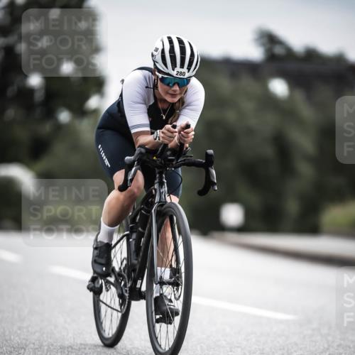 21.06.2026 - 29. Vierlanden-Triathlon H.Heesch http://msf.ph/oto/9886372 21.06.2026 10:40:40 Radfahren 3, 151, 280 meine-sportfotos.de