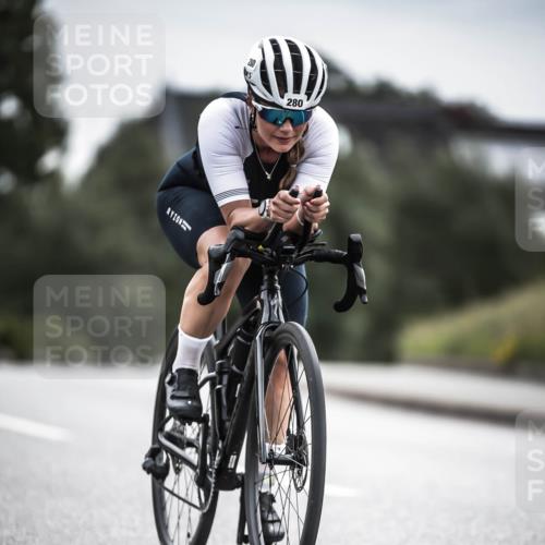21.06.2026 - 29. Vierlanden-Triathlon H.Heesch http://msf.ph/oto/9886381 21.06.2026 10:40:40 Radfahren 3, 151, 280 meine-sportfotos.de
