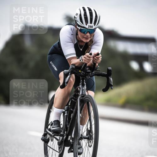 21.06.2026 - 29. Vierlanden-Triathlon H.Heesch http://msf.ph/oto/9886389 21.06.2026 10:40:40 Radfahren 3, 151, 280 meine-sportfotos.de