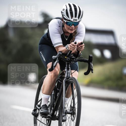 21.06.2026 - 29. Vierlanden-Triathlon H.Heesch http://msf.ph/oto/9886393 21.06.2026 10:40:40 Radfahren 3, 151, 280 meine-sportfotos.de