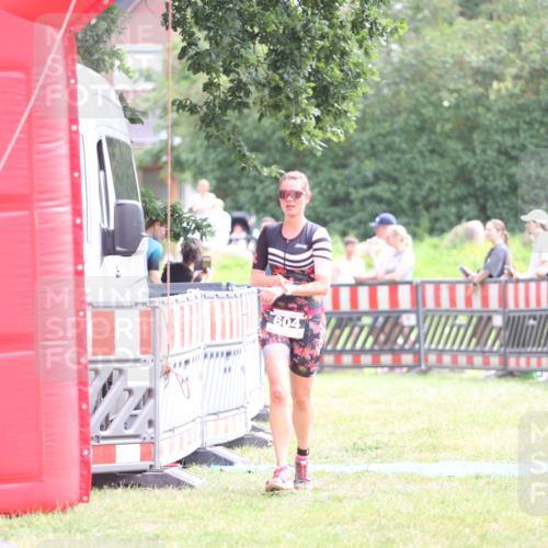 21.06.2026 - 29. Vierlanden-Triathlon Andreas Tolksdorf http://msf.ph/oto/9886437 21.06.2026 11:31:54 Ziel 604, 604 meine-sportfotos.de