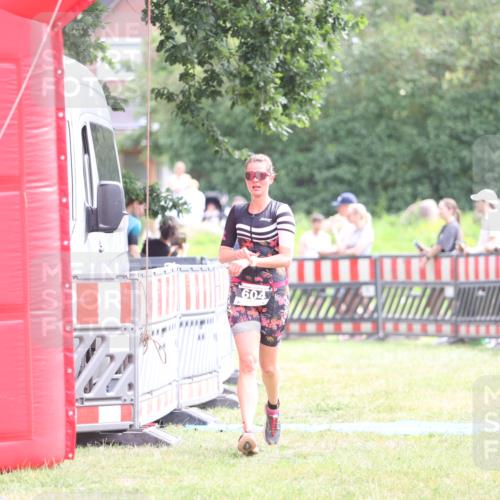 21.06.2026 - 29. Vierlanden-Triathlon Andreas Tolksdorf http://msf.ph/oto/9886443 21.06.2026 11:31:54 Ziel 604, 604 meine-sportfotos.de