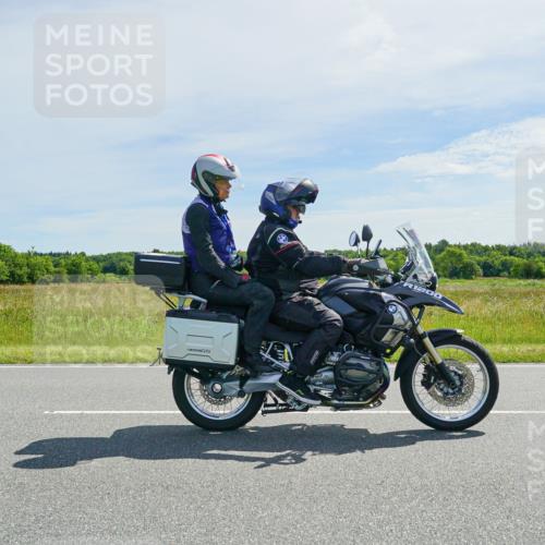 21.06.2026 - Viking Triathlon Michael Burmester http://msf.ph/oto/9886445 21.06.2026 11:48:43 Radfahren 125, 150, 250, 250, 283, 291, 305, 434, 553, 616, 622, 669 meine-sportfotos.de