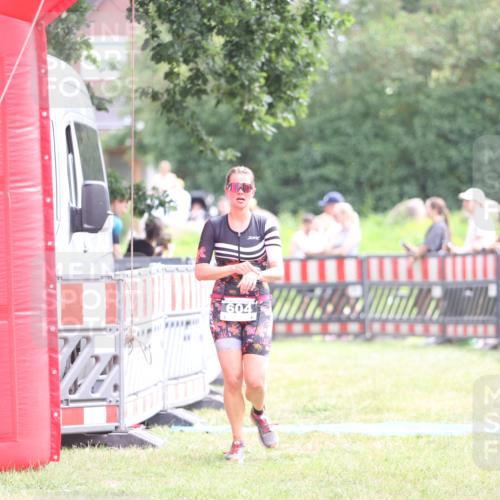 21.06.2026 - 29. Vierlanden-Triathlon Andreas Tolksdorf http://msf.ph/oto/9886458 21.06.2026 11:31:54 Ziel 604, 604 meine-sportfotos.de