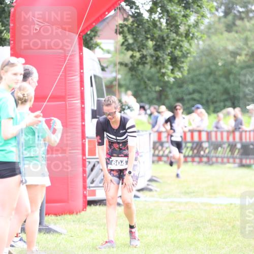 21.06.2026 - 29. Vierlanden-Triathlon Andreas Tolksdorf http://msf.ph/oto/9886468 21.06.2026 11:31:58 Ziel 604, 604 meine-sportfotos.de