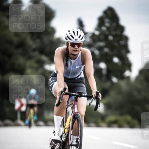 21.06.2026 - 29. Vierlanden-Triathlon H.Heesch http://msf.ph/oto/9886481 21.06.2026 10:41:00 Radfahren 39, 231, 265, 301 meine-sportfotos.de