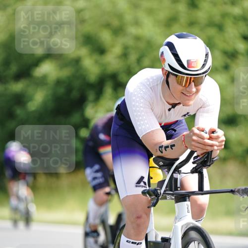 21.06.2026 - Viking Triathlon Michael Burmester http://msf.ph/oto/9886527 21.06.2026 11:27:15 Radfahren 41, 44, 63, 74, 87, 94, 111, 154, 162, 163, 166, 227, 266, 275, 411, 484, 522, 567, 649, 651, 665, 668 meine-sportfotos.de