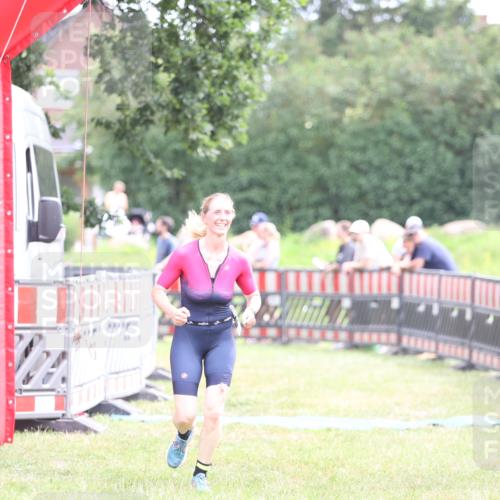 21.06.2026 - 29. Vierlanden-Triathlon Andreas Tolksdorf http://msf.ph/oto/9886530 21.06.2026 11:32:13 Ziel 403, 581, 403, 581 meine-sportfotos.de