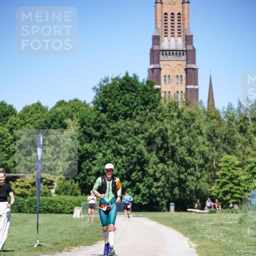 21.06.2026 - Viking Triathlon Michael Burmester http://msf.ph/oto/9886531 21.06.2026 16:15:56 Radfahren  meine-sportfotos.de