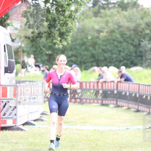 21.06.2026 - 29. Vierlanden-Triathlon Andreas Tolksdorf http://msf.ph/oto/9886545 21.06.2026 11:32:13 Ziel 403, 581, 403, 581 meine-sportfotos.de