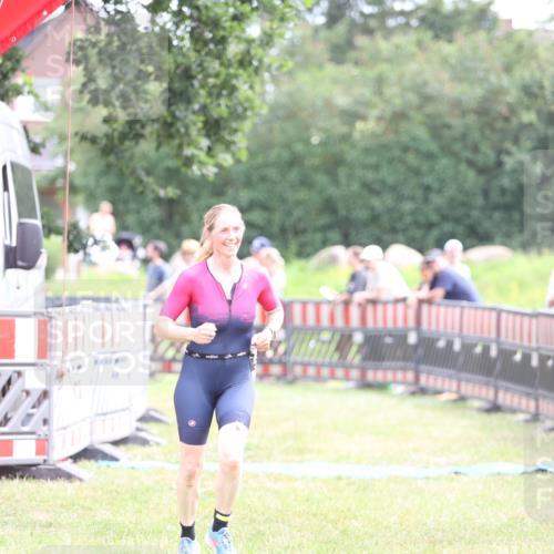 21.06.2026 - 29. Vierlanden-Triathlon Andreas Tolksdorf http://msf.ph/oto/9886569 21.06.2026 11:32:13 Ziel 403, 581, 403, 581 meine-sportfotos.de
