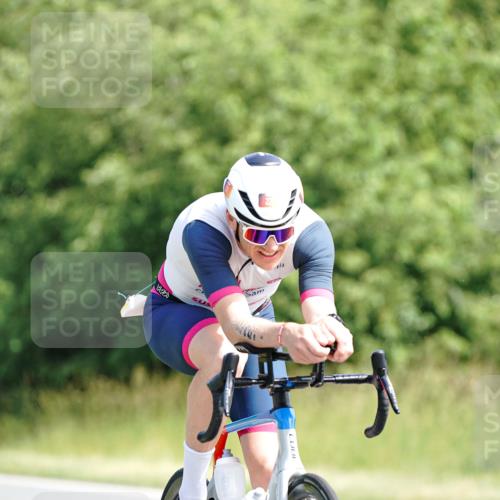 21.06.2026 - Viking Triathlon Michael Burmester http://msf.ph/oto/9886576 21.06.2026 11:27:19 Radfahren 44, 63, 74, 87, 94, 111, 154, 162, 163, 166, 227, 266, 275, 411, 417, 484, 522, 567, 649, 651, 665, 668 meine-sportfotos.de