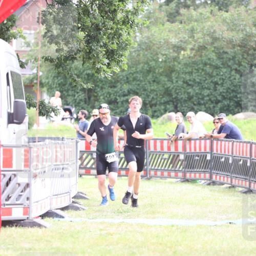 21.06.2026 - 29. Vierlanden-Triathlon Andreas Tolksdorf http://msf.ph/oto/9886578 21.06.2026 11:32:21 Ziel 403, 403 meine-sportfotos.de