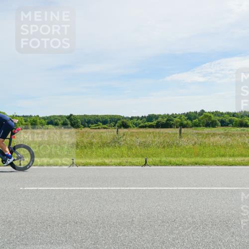 21.06.2026 - Viking Triathlon Michael Burmester http://msf.ph/oto/9886633 21.06.2026 11:50:33 Radfahren 33, 76, 92, 107, 151, 174, 229, 297, 351, 376, 385, 414, 422, 512, 557, 574, 618, 641, 641 meine-sportfotos.de