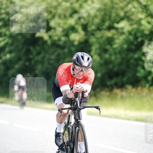 21.06.2026 - Viking Triathlon Michael Burmester http://msf.ph/oto/9886731 21.06.2026 11:29:56 Radfahren 34, 45, 125, 127, 150, 167, 188, 220, 300, 327, 333, 340, 356, 464, 519, 601, 615, 646, 656, 663 meine-sportfotos.de