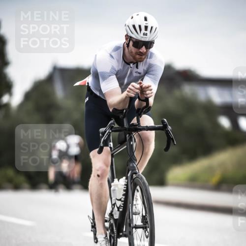 21.06.2026 - 29. Vierlanden-Triathlon H.Heesch http://msf.ph/oto/9886743 21.06.2026 10:41:49 Radfahren 68, 195 meine-sportfotos.de