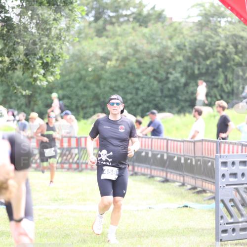 21.06.2026 - 29. Vierlanden-Triathlon Andreas Tolksdorf http://msf.ph/oto/9886759 21.06.2026 11:32:58 Ziel 325, 458, 549, 325, 458, 549 meine-sportfotos.de