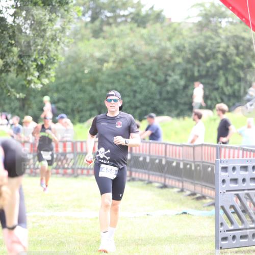 21.06.2026 - 29. Vierlanden-Triathlon Andreas Tolksdorf http://msf.ph/oto/9886769 21.06.2026 11:32:58 Ziel 325, 458, 549, 325, 458, 549 meine-sportfotos.de