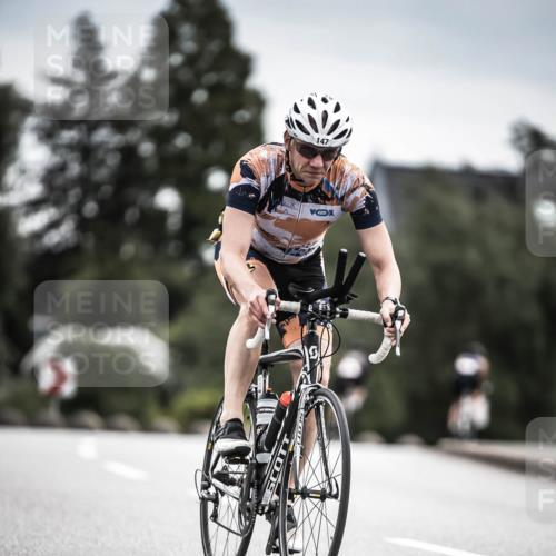 21.06.2026 - 29. Vierlanden-Triathlon H.Heesch http://msf.ph/oto/9886773 21.06.2026 10:42:26 Radfahren 5, 75, 147, 449 meine-sportfotos.de