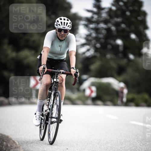21.06.2026 - 29. Vierlanden-Triathlon H.Heesch http://msf.ph/oto/9886947 21.06.2026 10:42:54 Radfahren 217, 266, 338 meine-sportfotos.de
