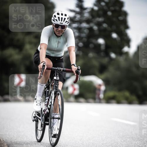 21.06.2026 - 29. Vierlanden-Triathlon H.Heesch http://msf.ph/oto/9886955 21.06.2026 10:42:54 Radfahren 217, 266, 338 meine-sportfotos.de