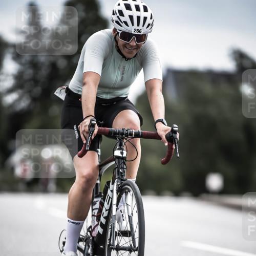 21.06.2026 - 29. Vierlanden-Triathlon H.Heesch http://msf.ph/oto/9886983 21.06.2026 10:42:54 Radfahren 217, 266, 338 meine-sportfotos.de