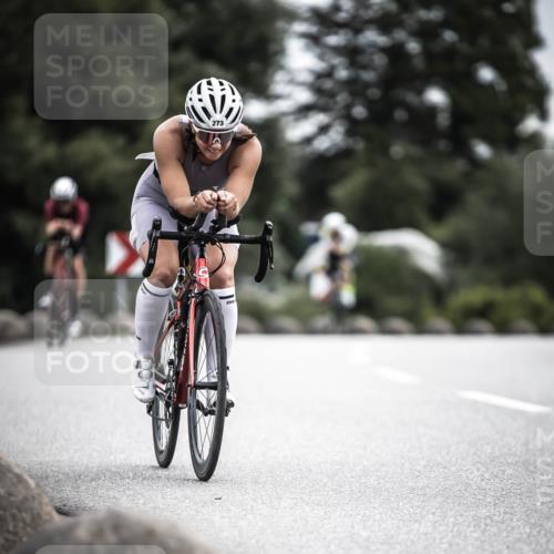 21.06.2026 - 29. Vierlanden-Triathlon H.Heesch http://msf.ph/oto/9887002 21.06.2026 10:43:01 Radfahren 122, 157, 273 meine-sportfotos.de