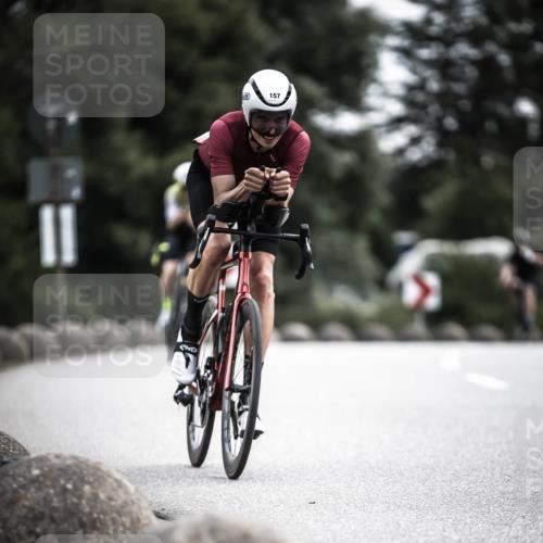 21.06.2026 - 29. Vierlanden-Triathlon H.Heesch http://msf.ph/oto/9887053 21.06.2026 10:43:04 Radfahren 122, 157, 273 meine-sportfotos.de