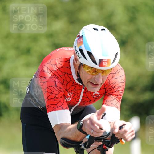 21.06.2026 - Viking Triathlon Michael Burmester http://msf.ph/oto/9887092 21.06.2026 11:30:38 Radfahren 152, 152, 175, 229, 296, 393, 405, 647 meine-sportfotos.de