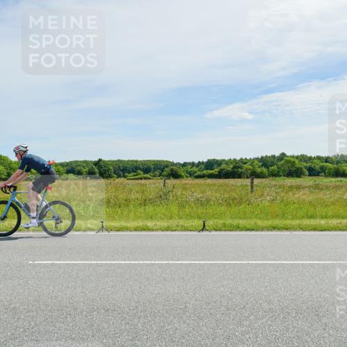 21.06.2026 - Viking Triathlon Michael Burmester http://msf.ph/oto/9887103 21.06.2026 11:54:56 Radfahren 2, 19, 213, 213, 345, 399, 431, 504, 632 meine-sportfotos.de