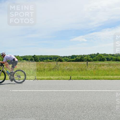 21.06.2026 - Viking Triathlon Michael Burmester http://msf.ph/oto/9887135 21.06.2026 11:55:16 Radfahren 183, 213, 342, 443, 443, 457, 609, 632, 666 meine-sportfotos.de