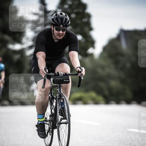 21.06.2026 - 29. Vierlanden-Triathlon H.Heesch http://msf.ph/oto/9887157 21.06.2026 10:43:12 Radfahren 19, 54, 167, 259, 260, 392, 443, 448, 467 meine-sportfotos.de