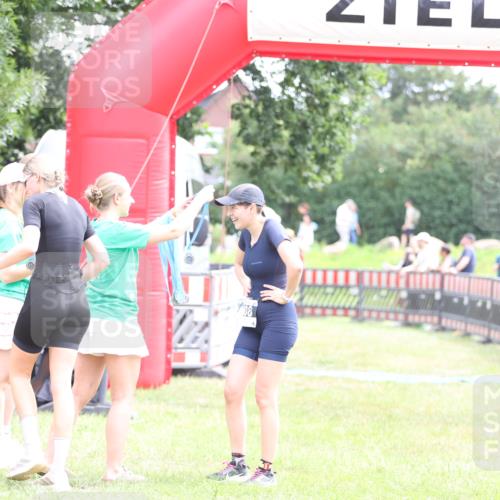 21.06.2026 - 29. Vierlanden-Triathlon Andreas Tolksdorf http://msf.ph/oto/9887181 21.06.2026 11:34:59 Ziel 618, 618 meine-sportfotos.de