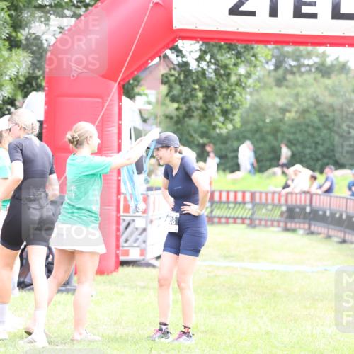 21.06.2026 - 29. Vierlanden-Triathlon Andreas Tolksdorf http://msf.ph/oto/9887196 21.06.2026 11:34:59 Ziel 618, 618 meine-sportfotos.de