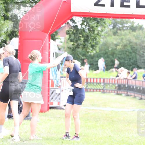 21.06.2026 - 29. Vierlanden-Triathlon Andreas Tolksdorf http://msf.ph/oto/9887201 21.06.2026 11:34:59 Ziel 618, 618 meine-sportfotos.de