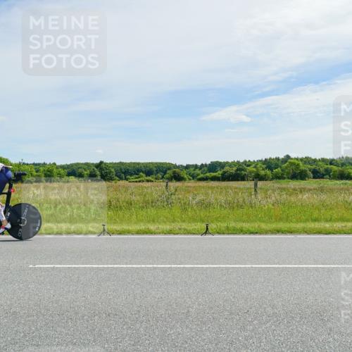 21.06.2026 - Viking Triathlon Michael Burmester http://msf.ph/oto/9887213 21.06.2026 11:55:51 Radfahren 14, 28, 49, 52, 133, 147, 262, 279, 324, 360, 505, 637, 650 meine-sportfotos.de