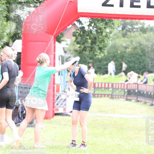21.06.2026 - 29. Vierlanden-Triathlon Andreas Tolksdorf http://msf.ph/oto/9887220 21.06.2026 11:34:59 Ziel 618, 618 meine-sportfotos.de