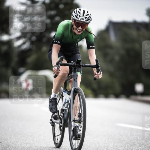 21.06.2026 - 29. Vierlanden-Triathlon H.Heesch http://msf.ph/oto/9887224 21.06.2026 10:43:16 Radfahren 19, 54, 96, 167, 259, 260, 392, 443, 447, 448, 467 meine-sportfotos.de