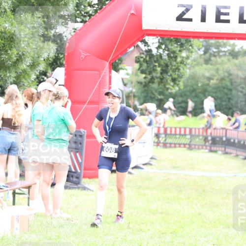 21.06.2026 - 29. Vierlanden-Triathlon Andreas Tolksdorf http://msf.ph/oto/9887250 21.06.2026 11:35:01 Ziel 606, 618, 606, 618 meine-sportfotos.de