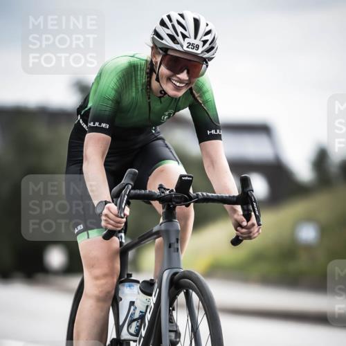21.06.2026 - 29. Vierlanden-Triathlon H.Heesch http://msf.ph/oto/9887258 21.06.2026 10:43:17 Radfahren 19, 54, 96, 167, 259, 260, 392, 443, 447, 448, 467 meine-sportfotos.de