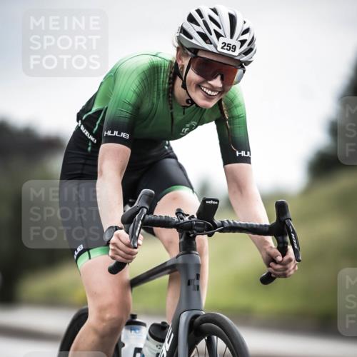 21.06.2026 - 29. Vierlanden-Triathlon H.Heesch http://msf.ph/oto/9887269 21.06.2026 10:43:17 Radfahren 19, 54, 96, 167, 259, 260, 392, 443, 447, 448, 467 meine-sportfotos.de