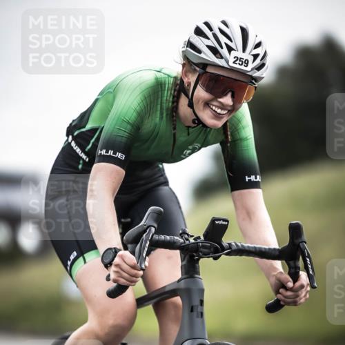 21.06.2026 - 29. Vierlanden-Triathlon H.Heesch http://msf.ph/oto/9887277 21.06.2026 10:43:17 Radfahren 19, 54, 96, 167, 259, 260, 392, 443, 447, 448, 467 meine-sportfotos.de