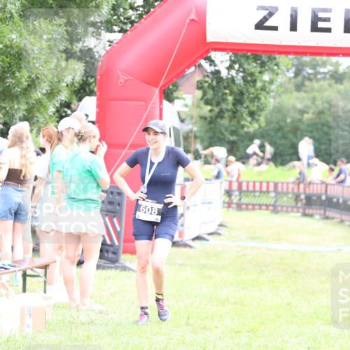 21.06.2026 - 29. Vierlanden-Triathlon Andreas Tolksdorf http://msf.ph/oto/9887279 21.06.2026 11:35:01 Ziel 606, 618, 606, 618 meine-sportfotos.de